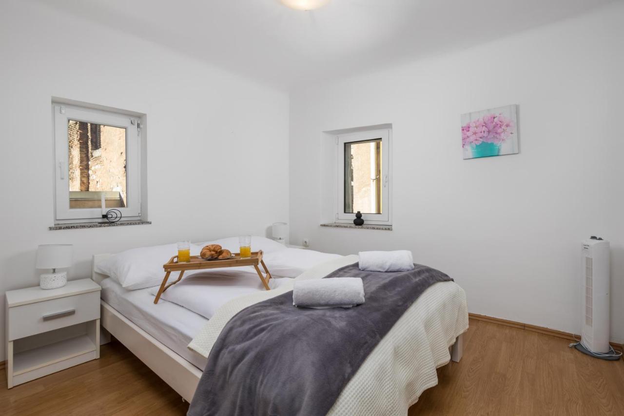 Main View Apartment Rijeka Exterior photo