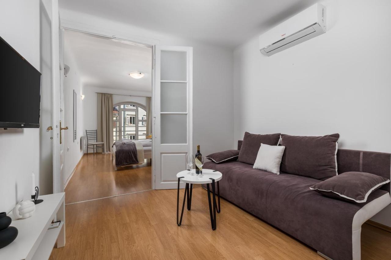 Main View Apartment Rijeka Exterior photo